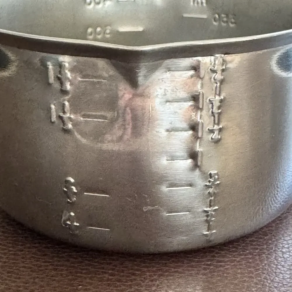 Vintage Foley Stainless Steel 2 Cup Measuring Cup Pour Spout Handle USA